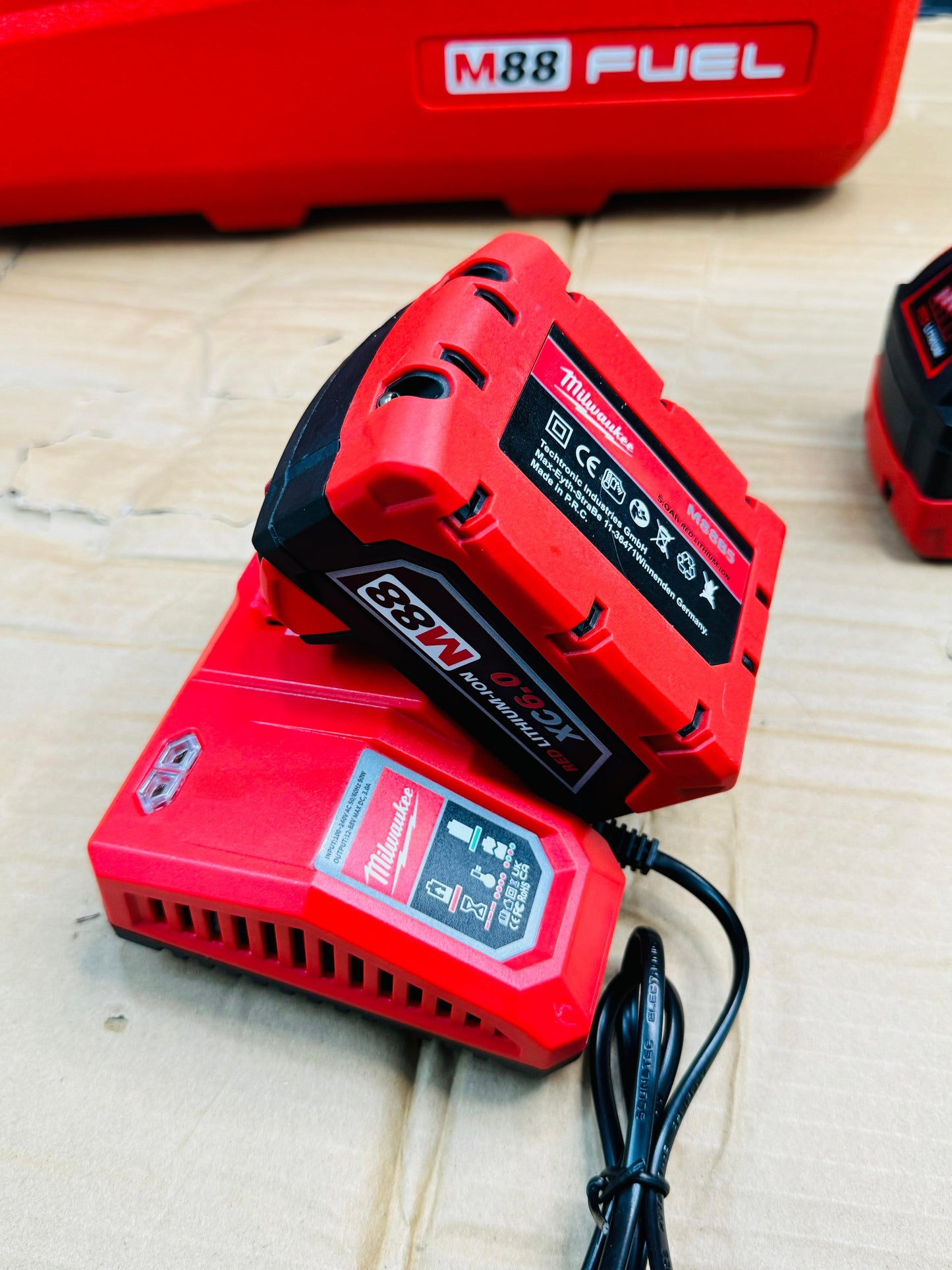 MILWAUKEE 88v commercial Hammer Drill & Driver