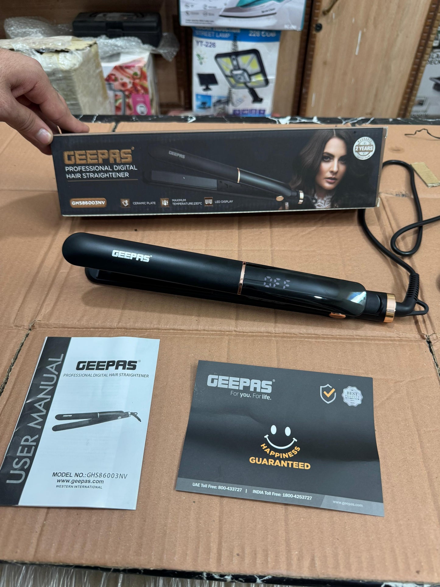Geepas professional digital hair straightener GHS 86003nv